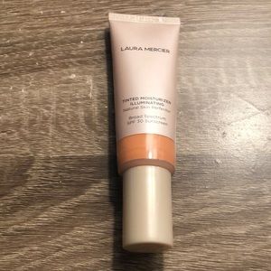 Laura Mercier Tinted Moisturizer illuminating